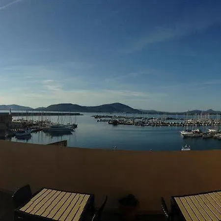 La Terrazza Sul Porto -